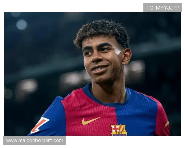 福布斯称梦想成真 福冈破巴萨独造三球展现非凡实力